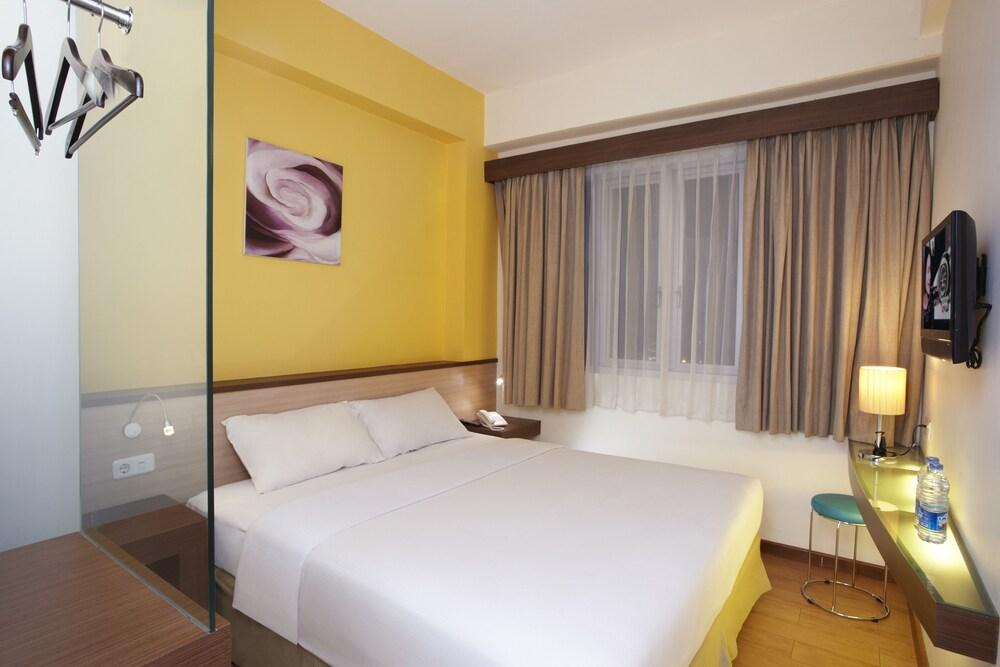 Nite & Day Jakarta - Mangga Besar Ngoại thất bức ảnh
